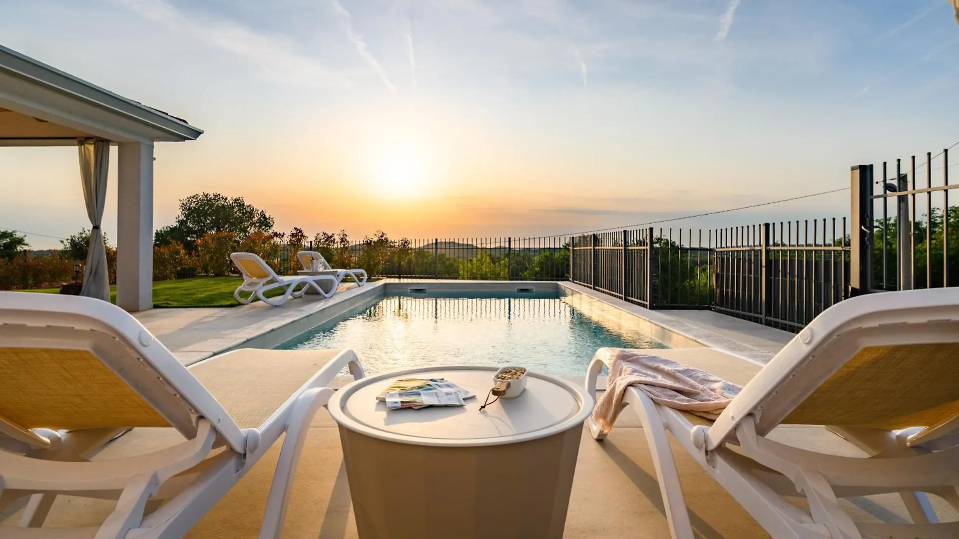 Dračevac Luxury Villa Sofia With Pool In Porec, Istria
